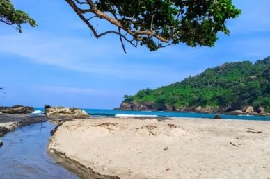 Madina Wisata: The Bridge to Cilacap's Unforgettable Beauty